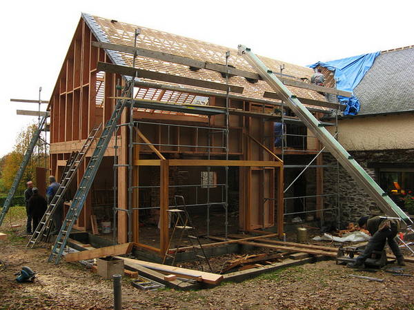 Construction d'une extension avec des matériaux naturels