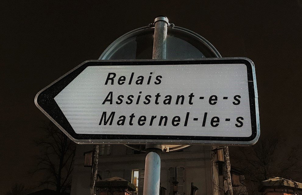 Signalisation féministe : Relais assitant.e.s maternel.le.s