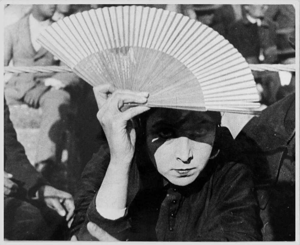 Photogramme de <em>Soleil et Ombre</em> (Musidora, 1922)