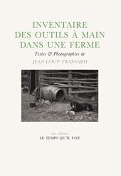 Inventaire des outils à main dans une ferme