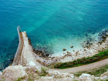 La frontière près de la mer à Malilla