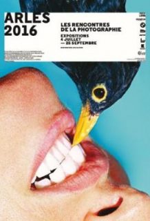 Affiche des 47e Rencontres d'Arles, réalisée par Maurizio Cattelan, via son magazine thrashy-arty "Toilet Papers"