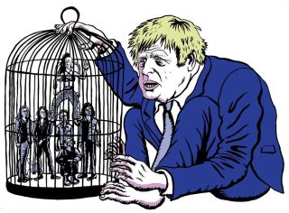 Illustration : le premier ministre Boris Johnson devant une cage remplie de musiciens