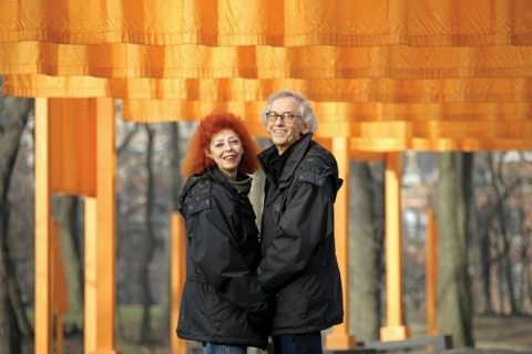 Christo et Jeanne-Claude devant The Gates