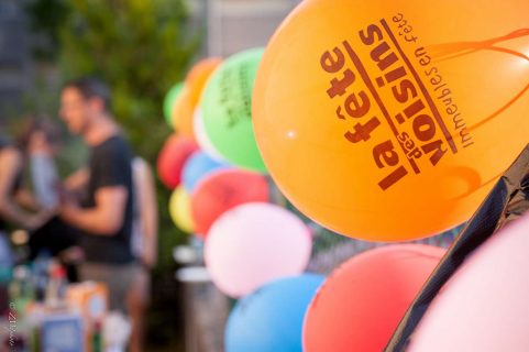 ballons avec la mention : La fête des voisins